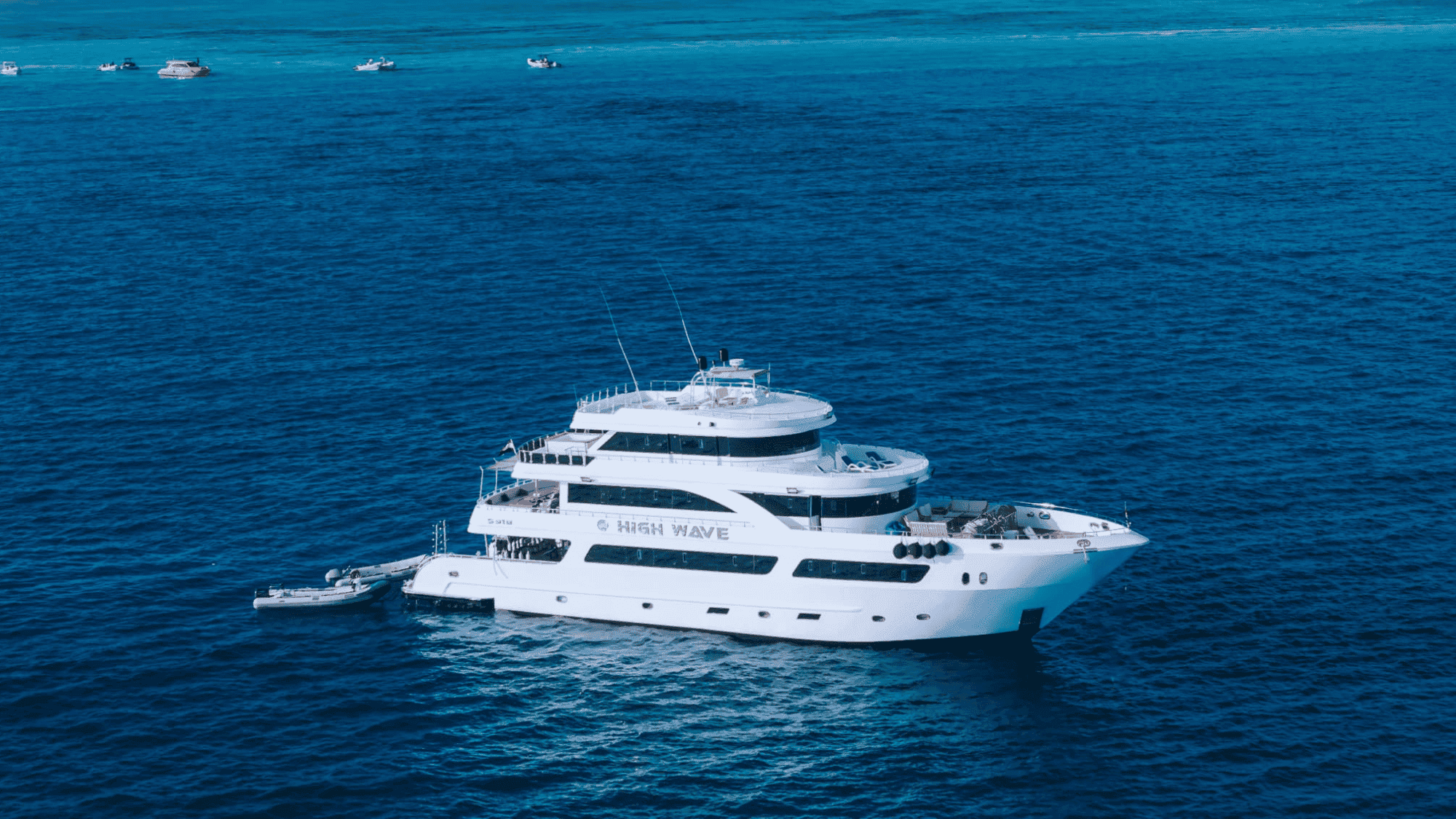 Brothers, Daedalus, Elphinstone (BDE) liveaboard route